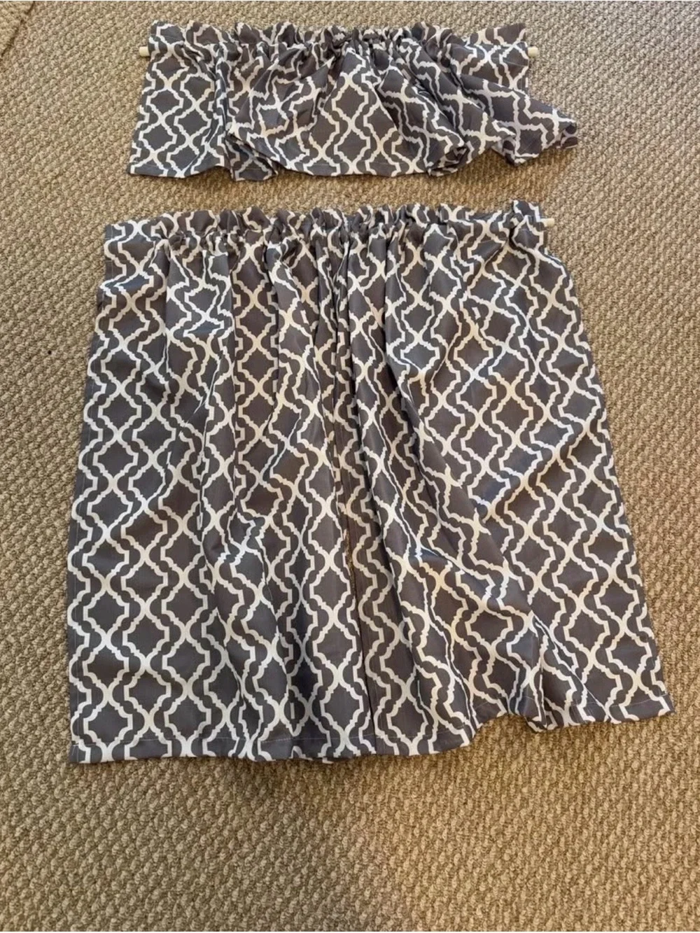 Mainstays gray lattice